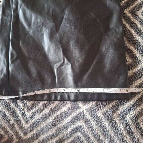 SHEIN Women's Black Faux Leather Pants Straight Leg Sz 2 (XS) - Picture 7 of 11